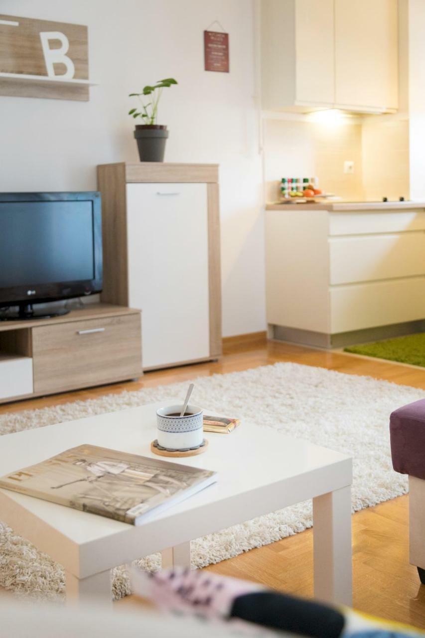 Cute And Sunny Studio In Zagreb With Balcony & Free Parking Exterior foto