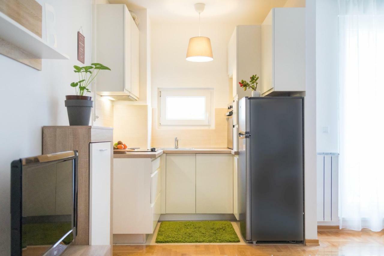 Cute And Sunny Studio In Zagreb With Balcony & Free Parking Exterior foto